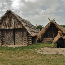 Archeoskanzen Modrá - srub a zemnice