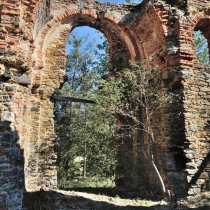 Břístevská hůra - zřícenina kaple