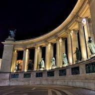 budapest-hosok-tere_02