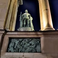 budapest-hosok-tere_04