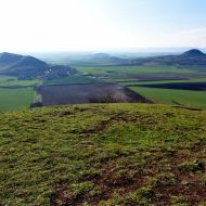 Výhled z vrcholu Oblíku - Raná a Milá