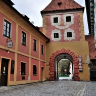 Český Krumlov - Budějovická brána bez lidí