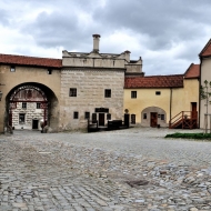 I. nádvoří zámku Český Krumlov bez lidí
