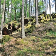 Skály u Obřích postelí na Kutnohorsku