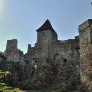 Hrad a zámek Klenová