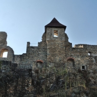 Hrad a zámek Klenová