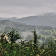 Kremnické vrchy u Kralik v oparu