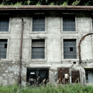 Opuštěná továrna