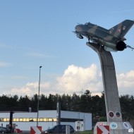 Pápa - Mig 21 na kruhovém objezdu