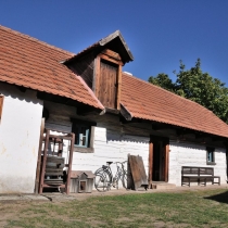 Polabské národopisné muzeum nebo též Skanzen Přerov nad Labem