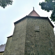 Terčino údolí - tvrz Cuknštejn