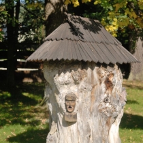 Valašské muzeum v přírodě -Dřevěné městečko - Soubor klátových úlů