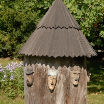 Valašské muzeum v přírodě -Dřevěné městečko - Soubor klátových úlů