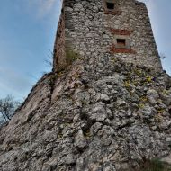 Pálava - zřícenina hradu Děvičky