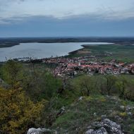 Pálava - pohled z Děviček na Pavlov