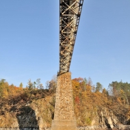 Pilíř železničního mostu nad Orlíkem u Červené